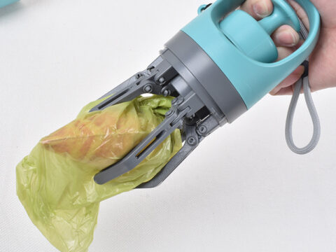 Foldable Dog Poop Scooper with Built-in Bag Dispenser – Portable Claw-Style Pet Waste Picker for Hygienic Outdoor Cleanup